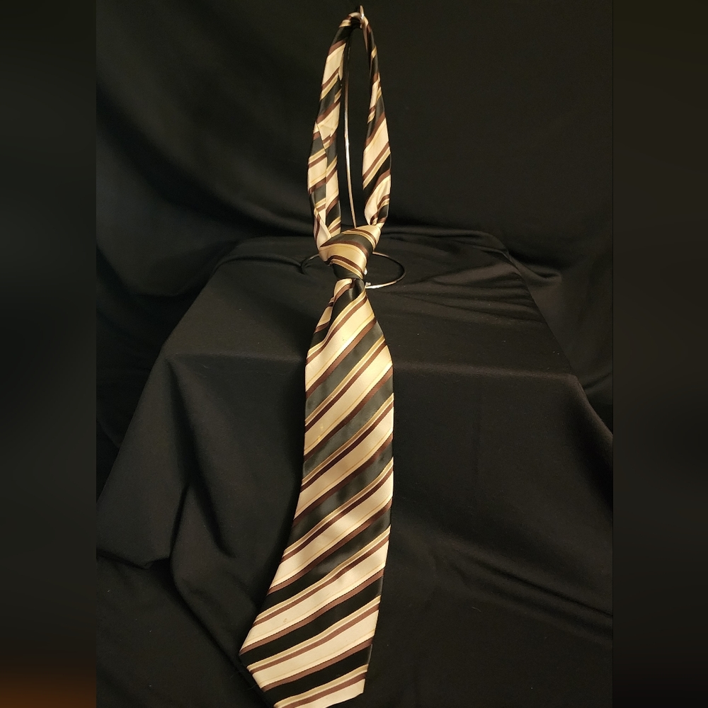 ALEXANDER  JULIAN TIE